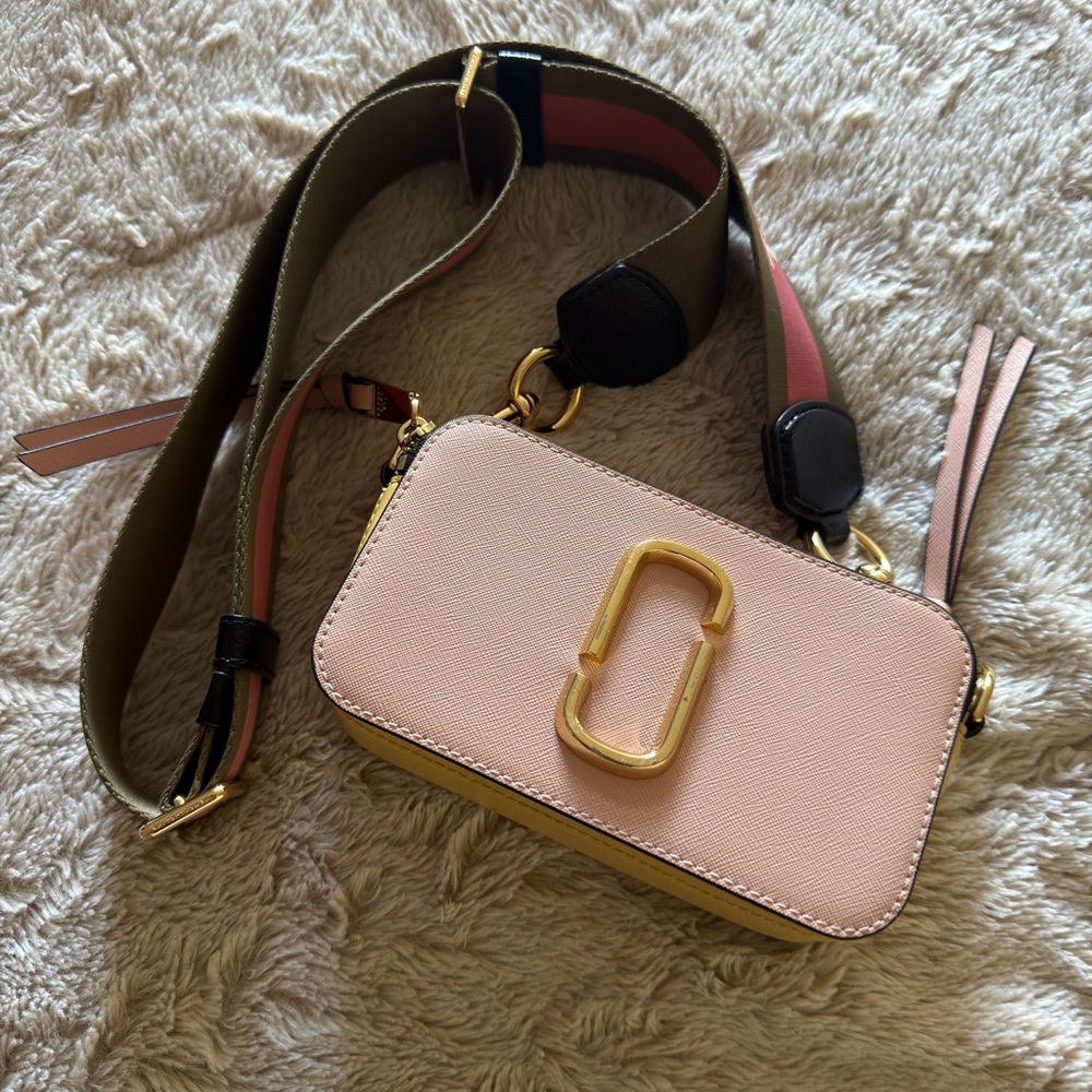 Marc Jacobs Pink Leather Crossbody Camera Bag with Gold Hardware